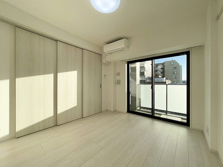 SーRESIDENCE尾久AZUREの居間