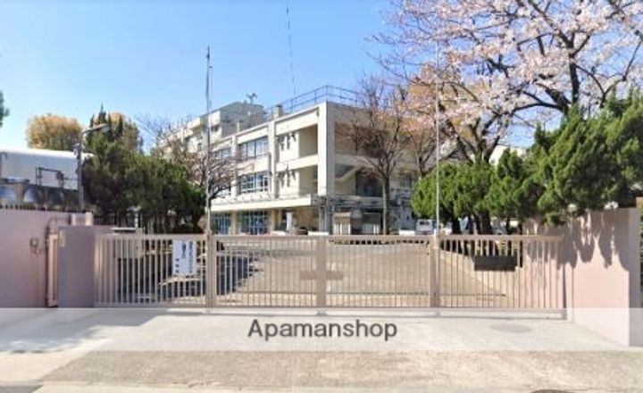 クオリタス大島の周辺