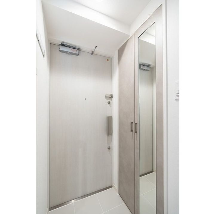 グランカーサ平井の玄関