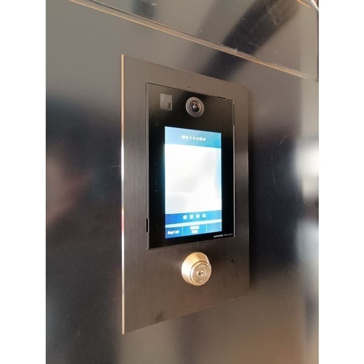 コンフォリア・リヴ森下MUTIOの外観