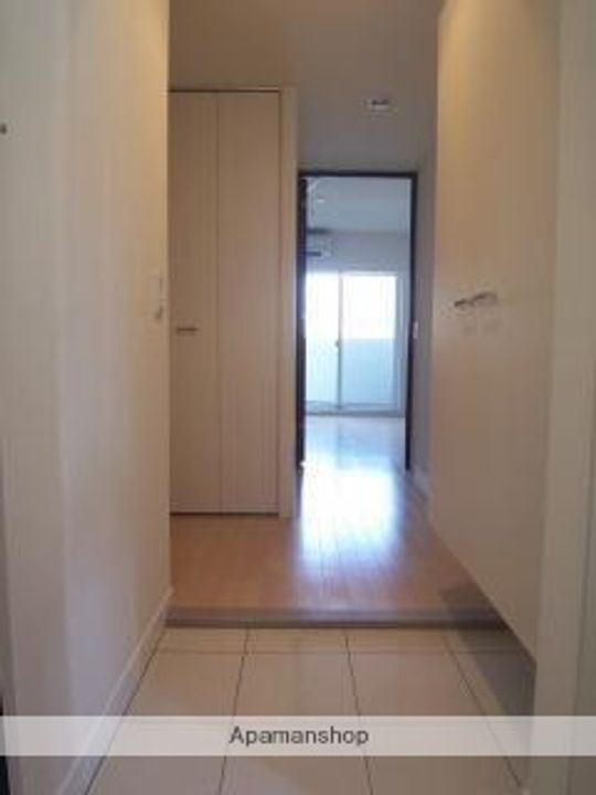 東京都板橋区大山金井町の賃貸マンションの玄関