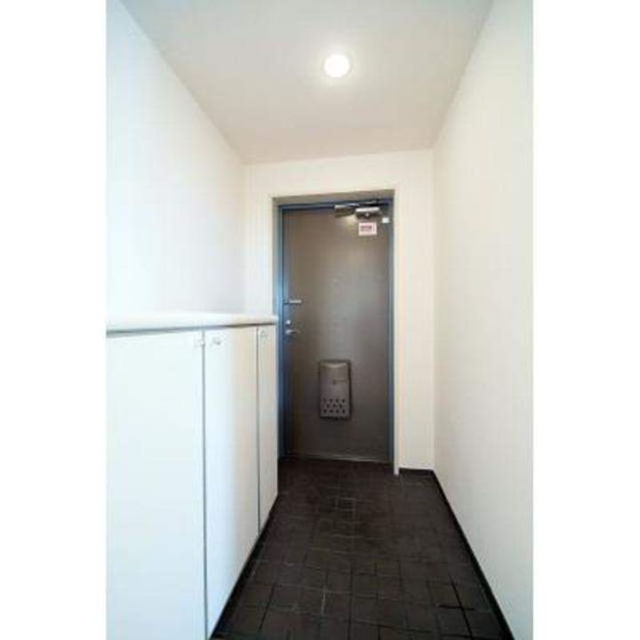 フラット浜田山の玄関