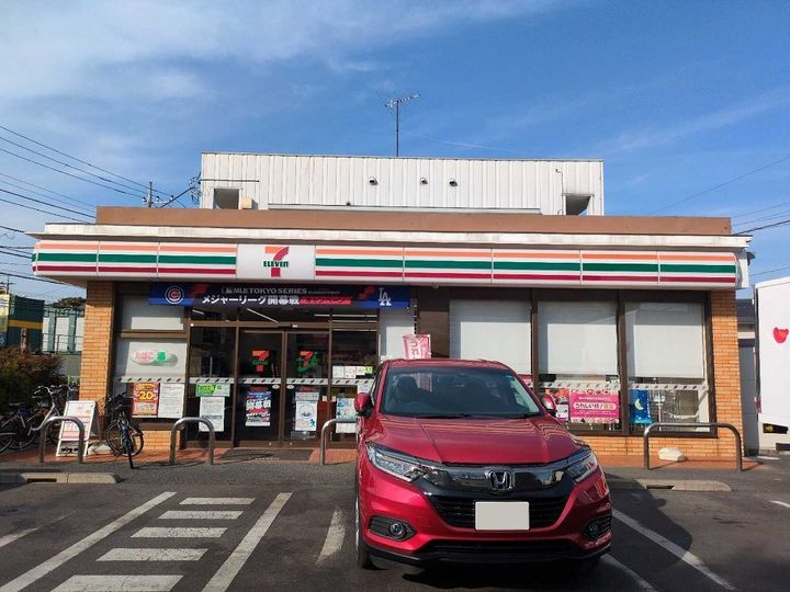 レオパレスサンボーンの周辺