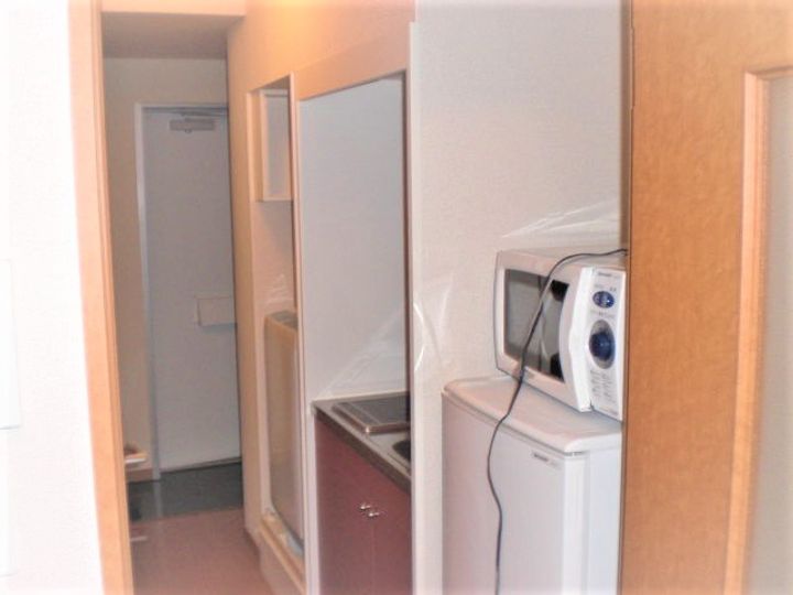 レオパレスパラドール デ 徳丸の玄関