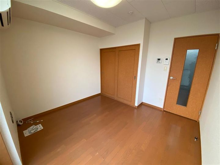 レオパレス新桜台の居間