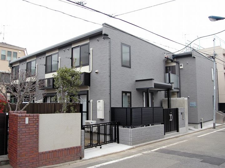 レオパレス新桜台の外観