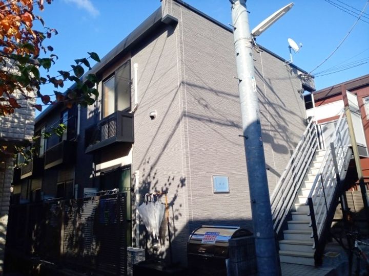 レオパレスカズの外観