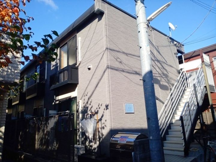 レオパレスカズの外観