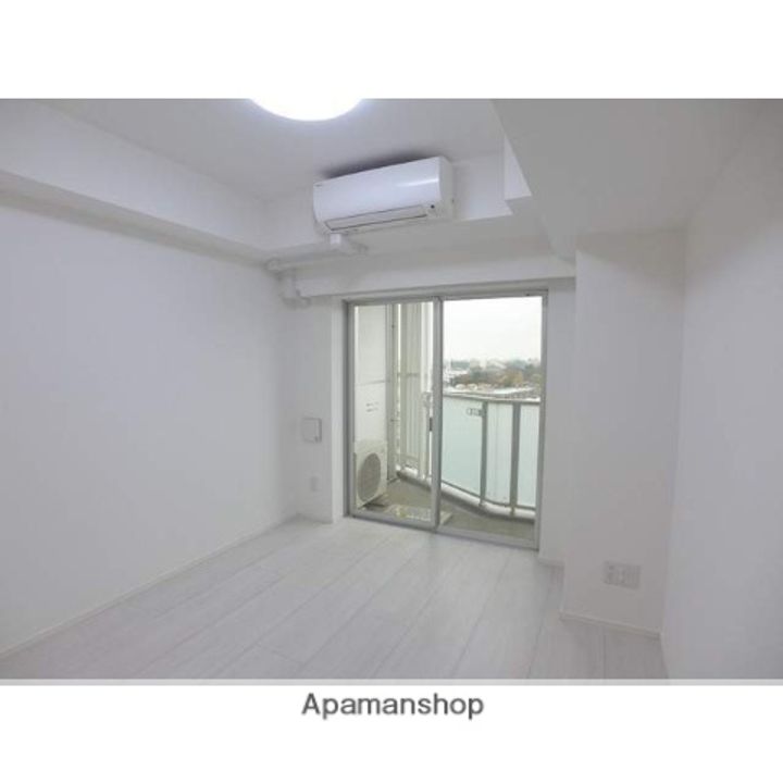 B CITY APARTMENT NAKANO EAST902の居間