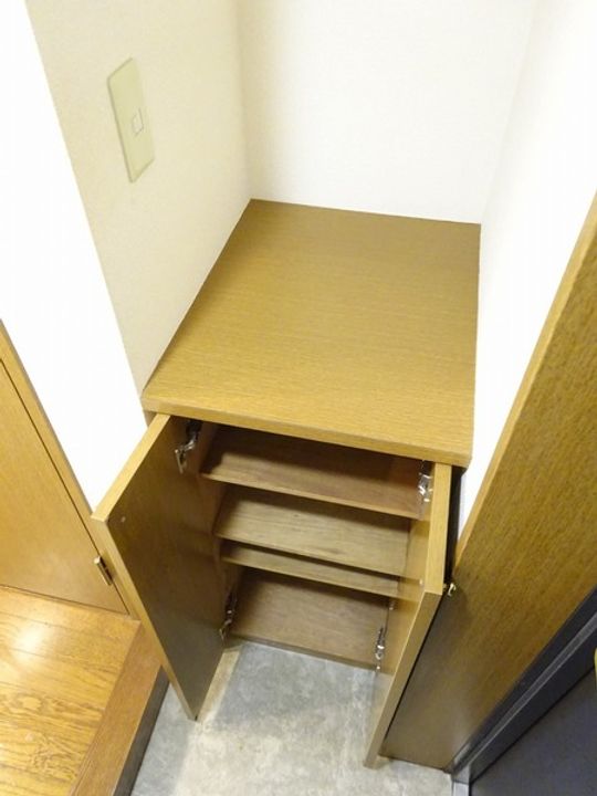 アヴァンティ哲学堂公園の内装