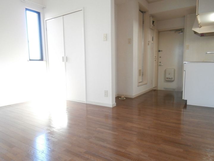 WEST WING 弦巻の居間