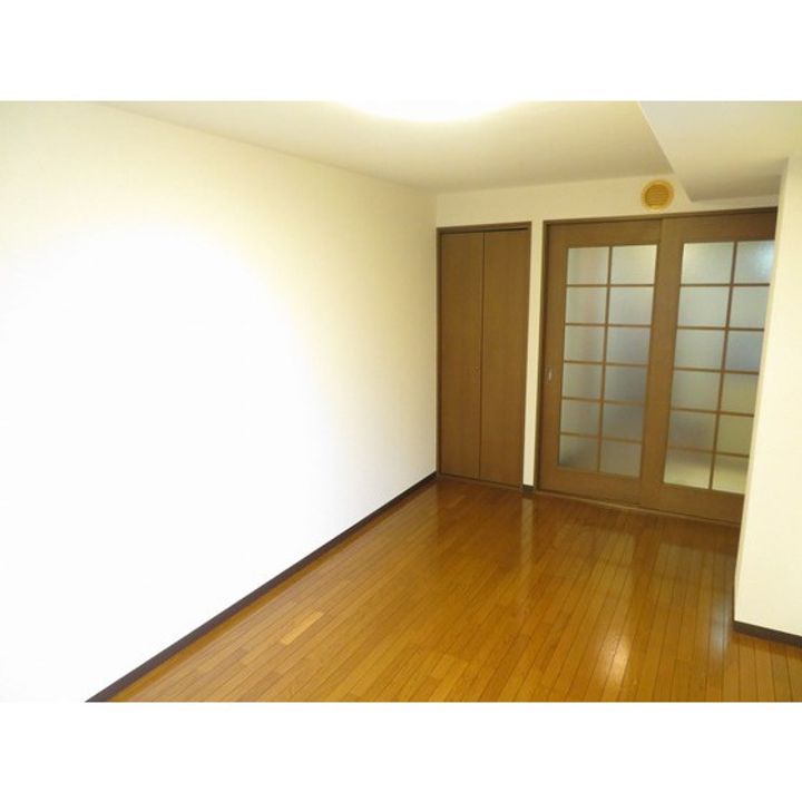 RIKIパレスの居間