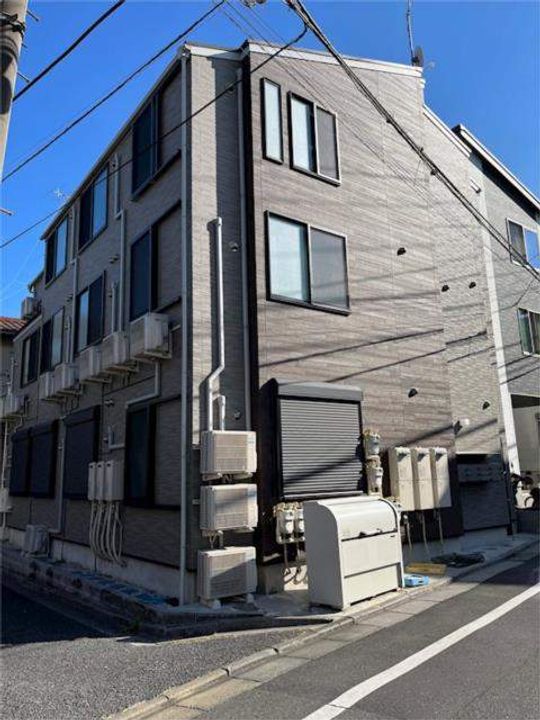 FERIO仲宿の外観