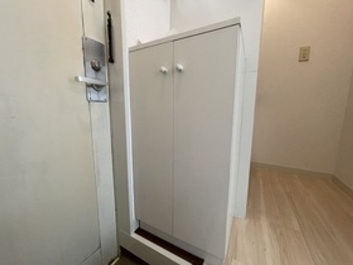 メゾンドロワールの玄関