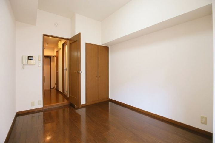 東京都世田谷区上馬2丁目の賃貸マンションの居間