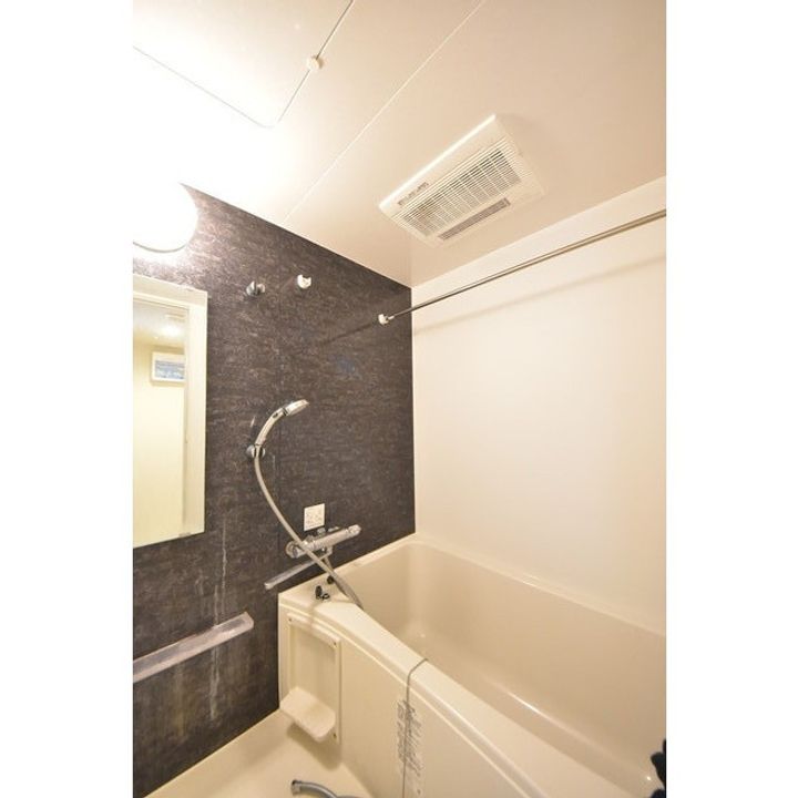 グローリオシェルト神宮前の内装