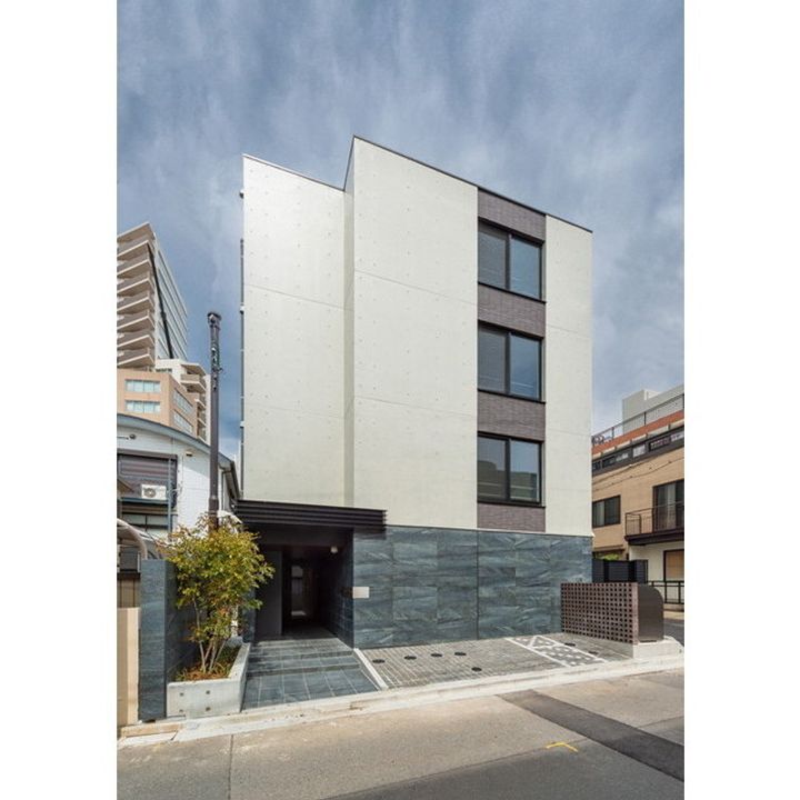 グローリオシェルト神宮前の外観