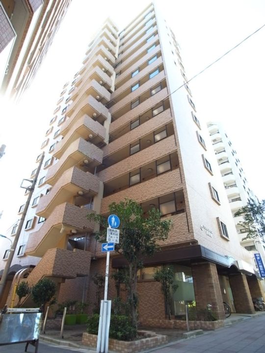 東京都北区滝野川1丁目の賃貸マンションの外観