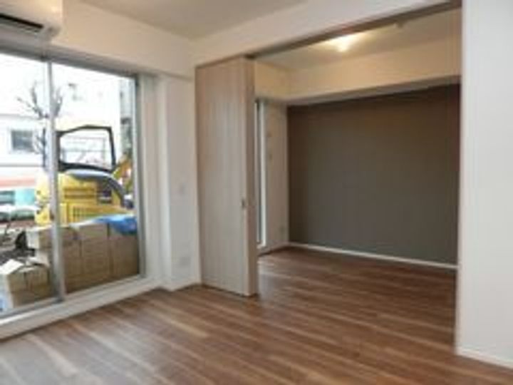 エミリブ鷺ノ宮の居間