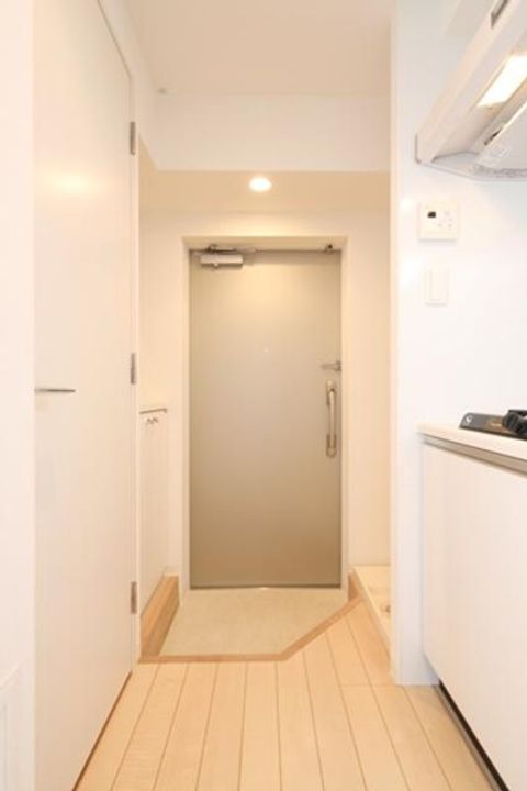 ラクラス池袋0704の玄関