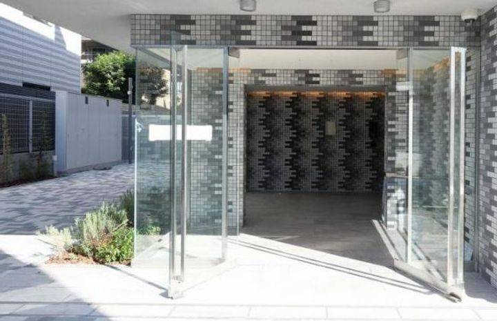 THE PREMIUM CUBE G 東中野の外観