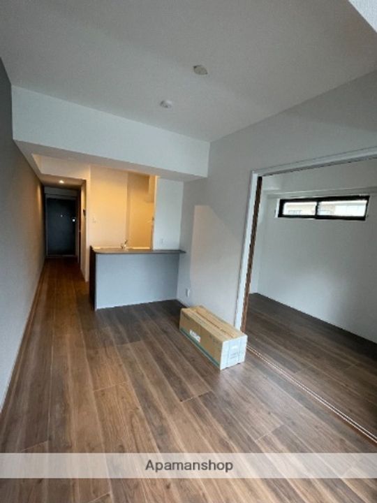 東京都杉並区荻窪4丁目の賃貸マンションの居間