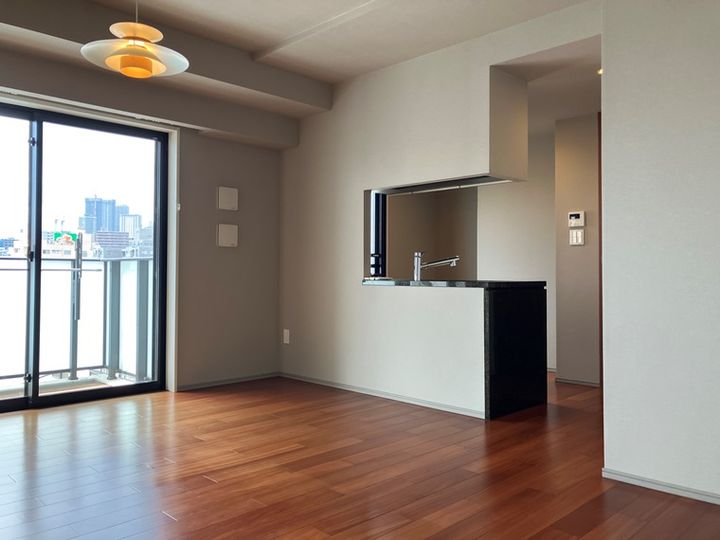 ディアナコート宮坂壇邸の居間