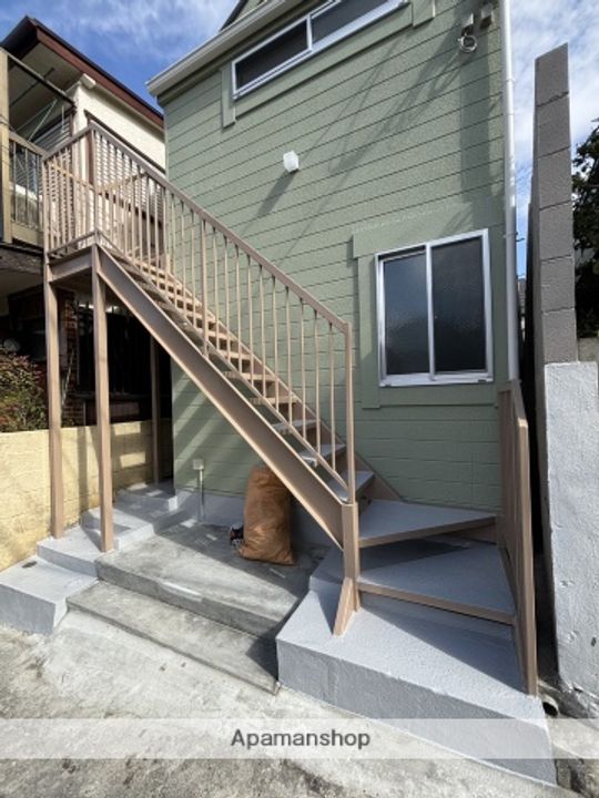 レナータ101の外観