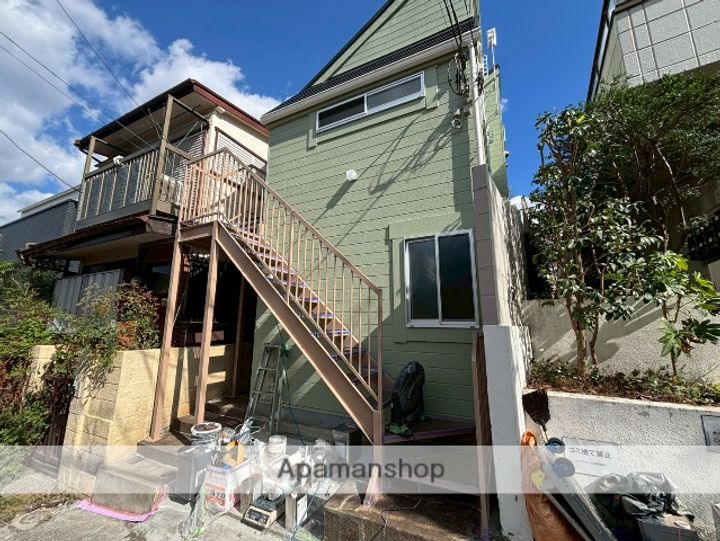 レナータ101の外観