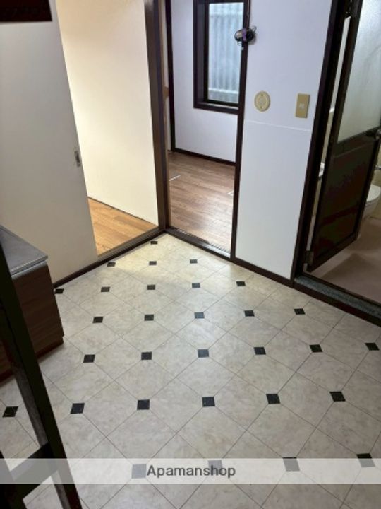 ハイムカトレア105の居間