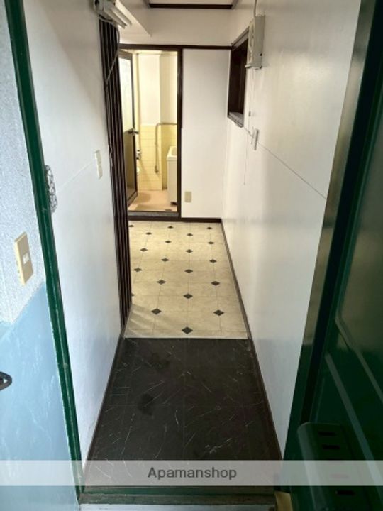 ハイムカトレア105の玄関