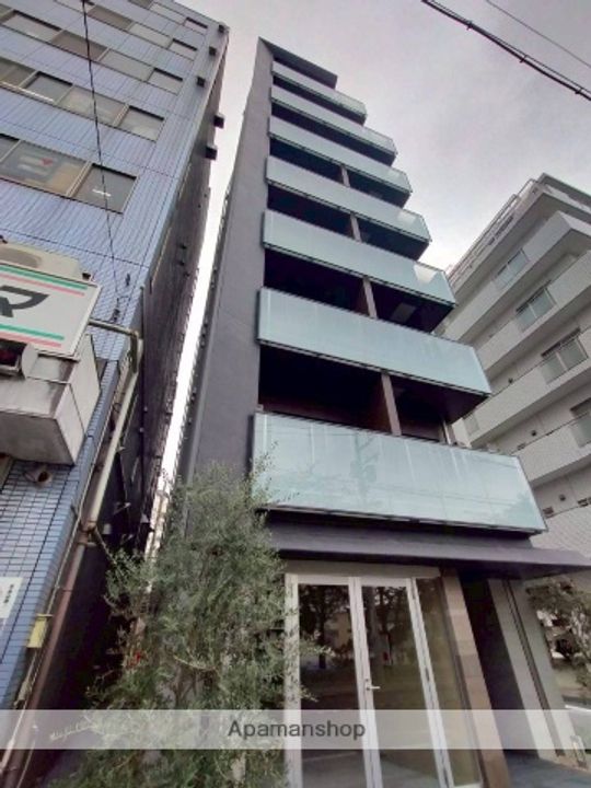 LIGHTHOUSE西新宿203の外観