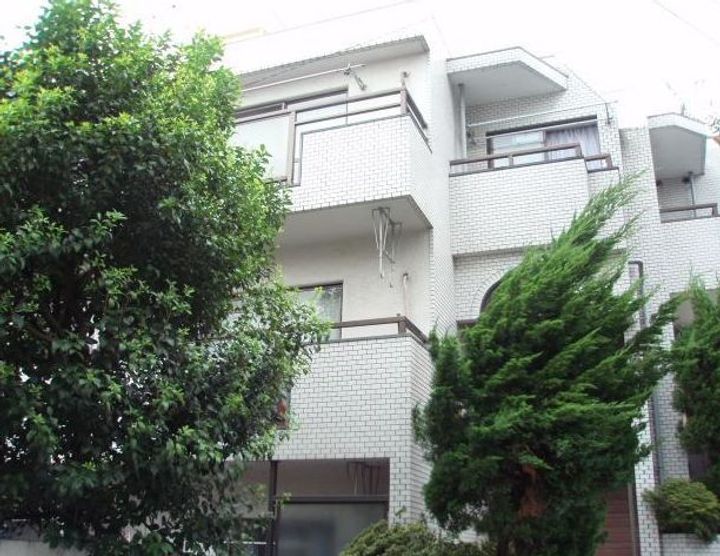 東京都目黒区八雲1丁目の賃貸マンションの外観