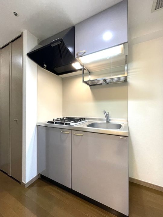 東京都港区麻布十番2丁目の賃貸マンションのキッチン