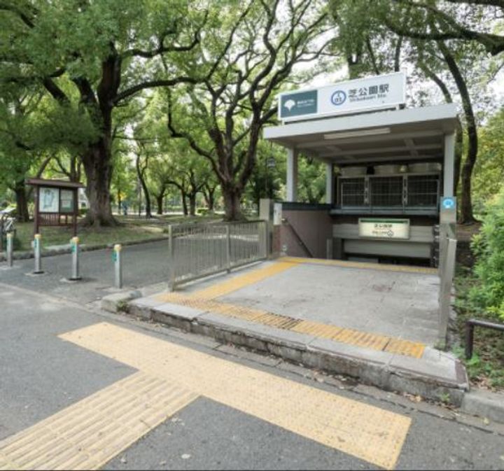 東京都港区芝2丁目の賃貸マンションの外観