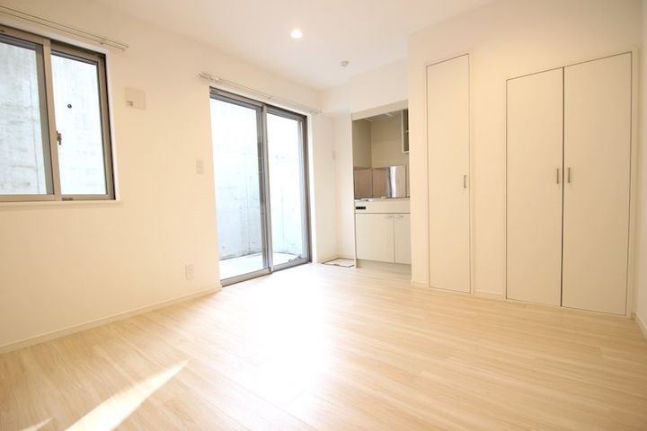 テラスハウス山王102号室の居間