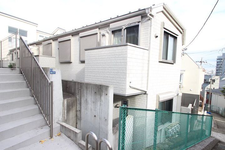 テラスハウス山王102号室の外観