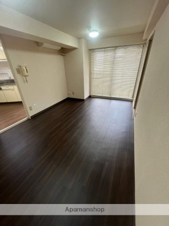 ペーブメント久が原205の居間