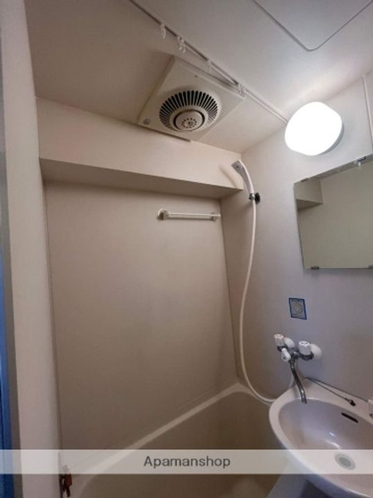 ペーブメント久が原205の風呂