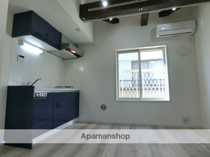 ハーミットクラブハウス久が原106の居間