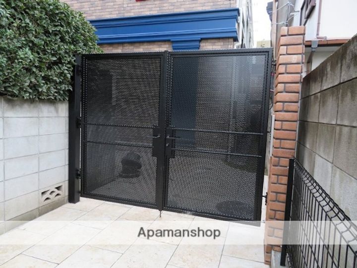 ハーミットクラブハウス田園調布の外観