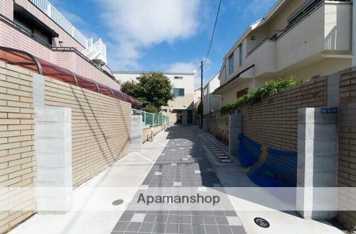 SARETEFELICI田園調布の外観