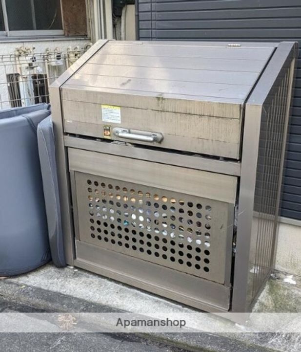 PLUSTSHIMOMARUKO206-1の外観