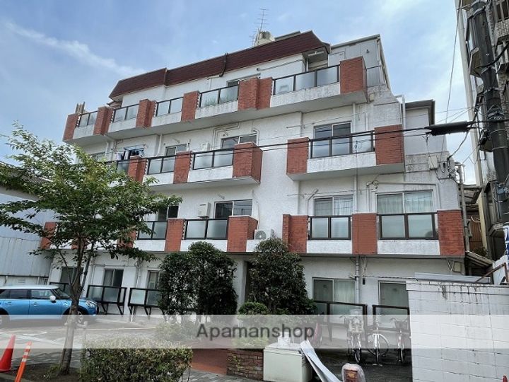 渡辺マンション401の外観