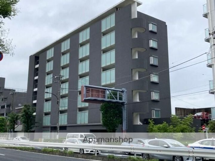 東京都大田区西嶺町の賃貸マンションの外観