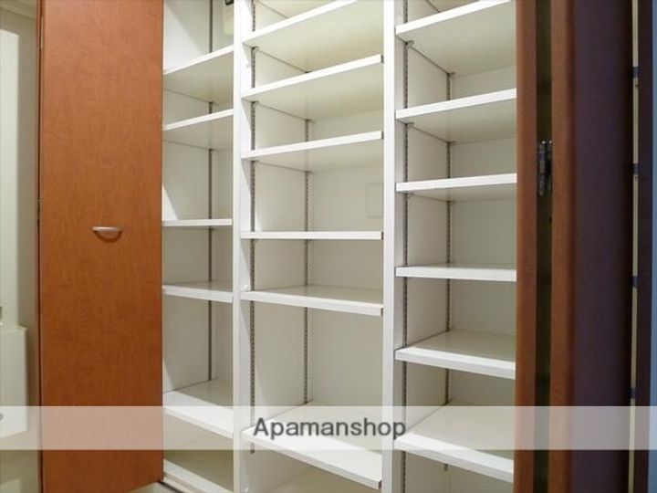 ニューライフ洗足の玄関