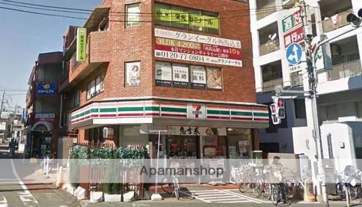 COURT BLANC105の周辺