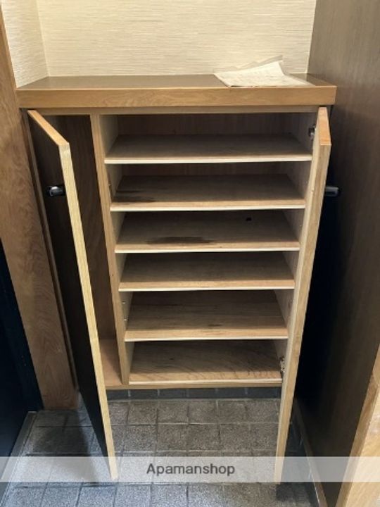 ノアールの玄関