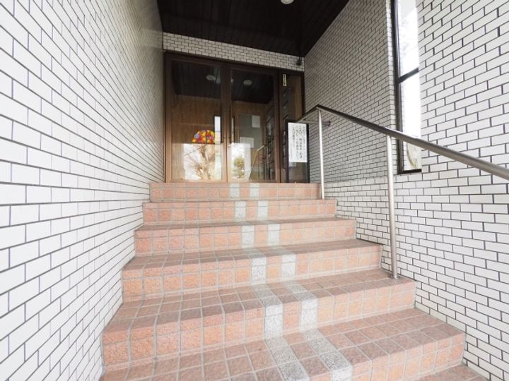 東京都目黒区八雲1丁目の賃貸マンションの外観