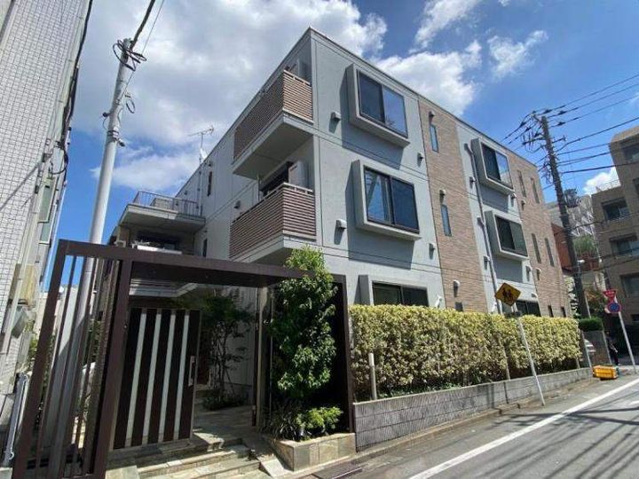 東京都目黒区目黒3丁目の賃貸マンションの外観